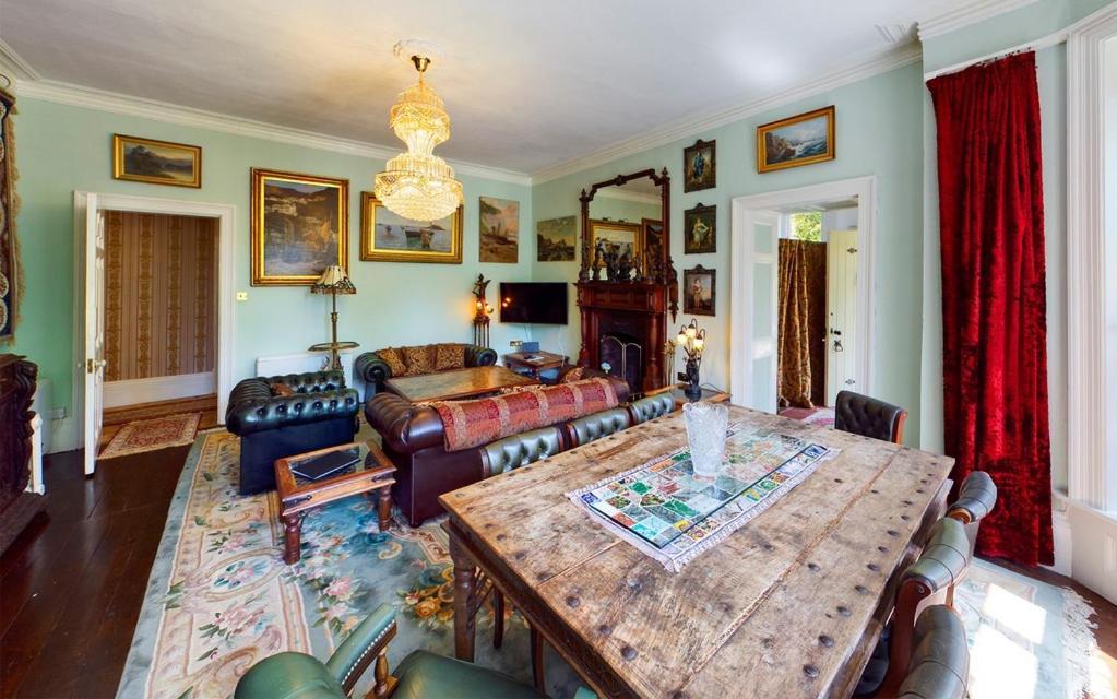 Luxurious Apartment In Historic Mansion - Sleeps 7 Ladock Eksteriør bilde