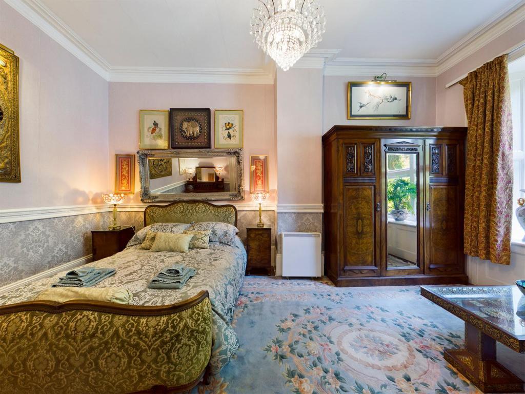 Luxurious Apartment In Historic Mansion - Sleeps 7 Ladock Eksteriør bilde